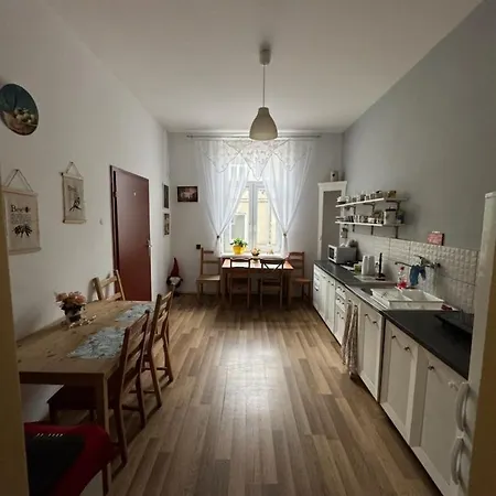 بيت شباب Stacja Centrum *